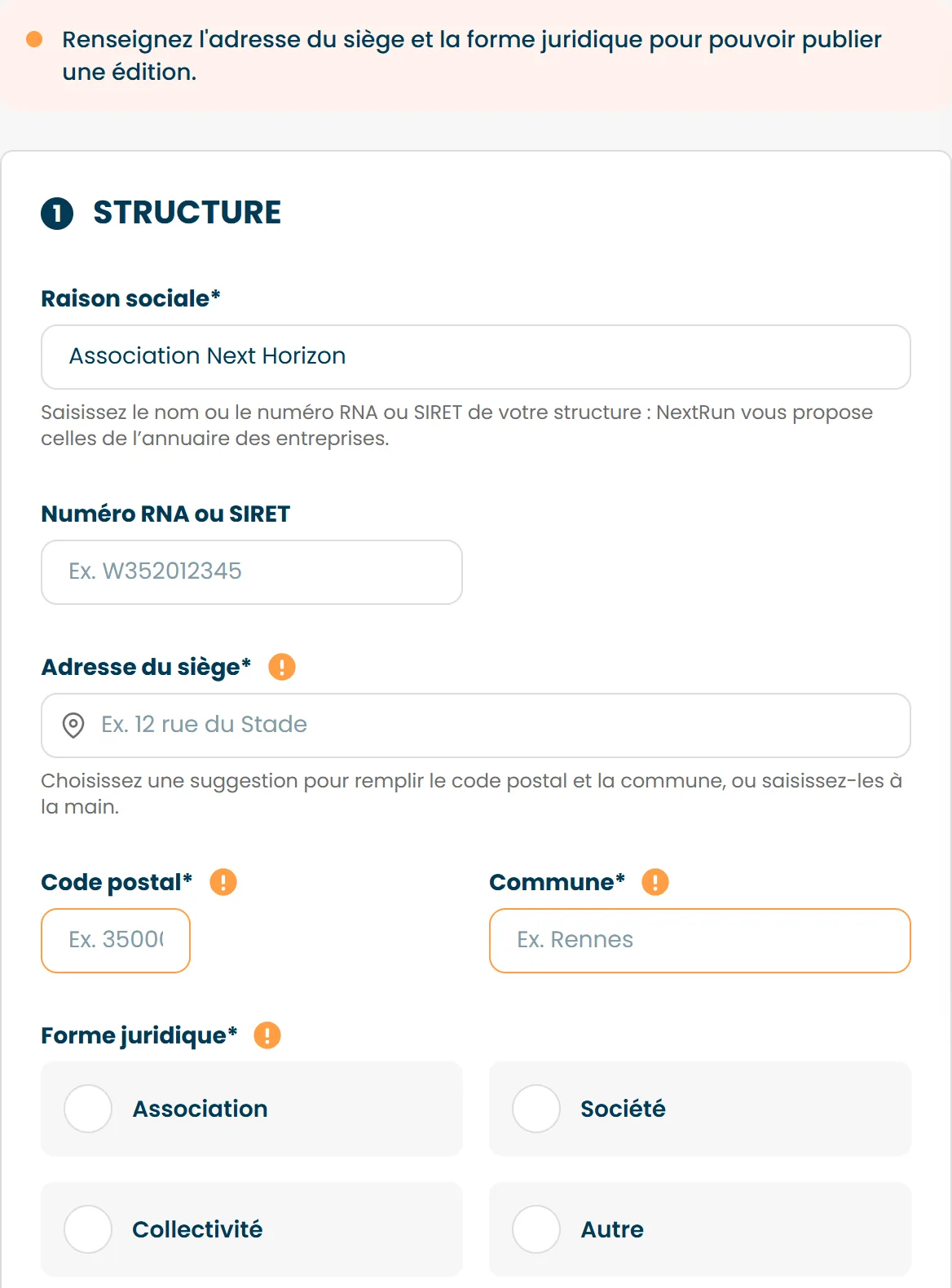L'onglet Mentions légales, avec la raison sociale remplie et les champs exigés marqués en orange
